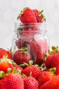 how to store and preserve strawberries